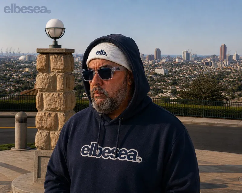elbesea Logo Hoodie